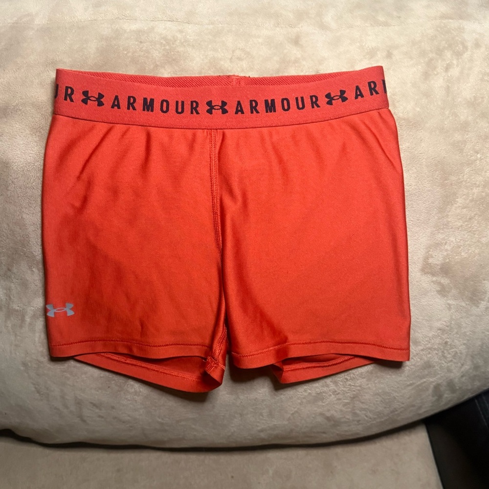 Under Armour Women's Activewear Size Small Vibrant Orange Athletic Shorts